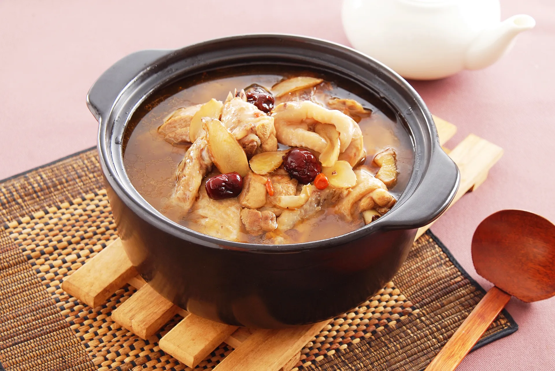 竹南懷舊-御品煸薑麻油雞